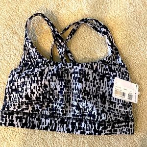 Lululemon Energy Bra size 4 NWT